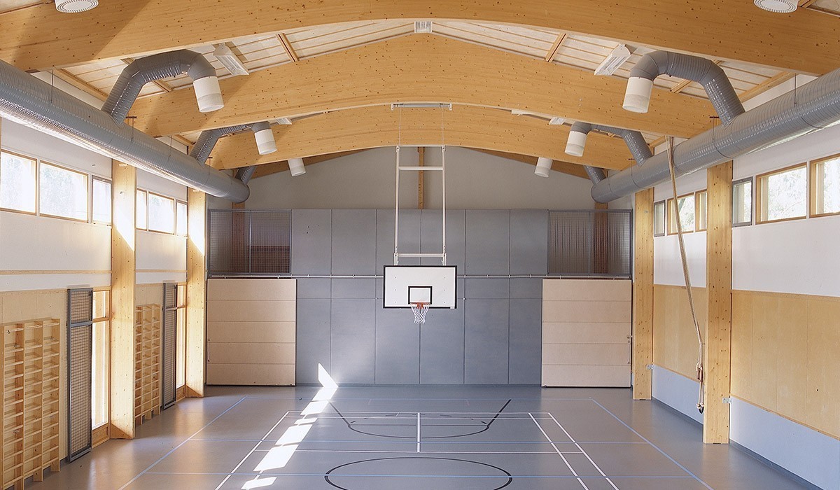 Sports halls, schools, playschools / kindergartens