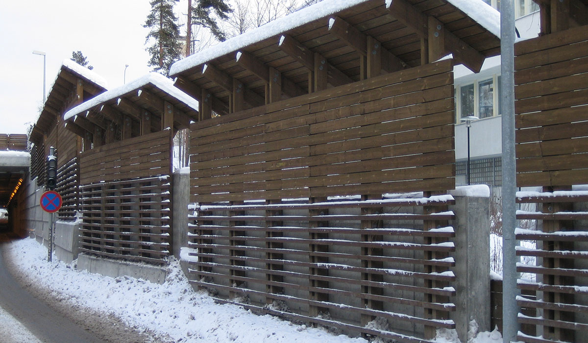 Eliel Saarisentie road wooden sections